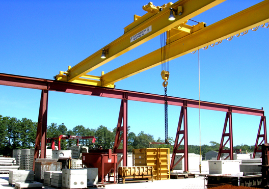 Large photo of a bridge crane.